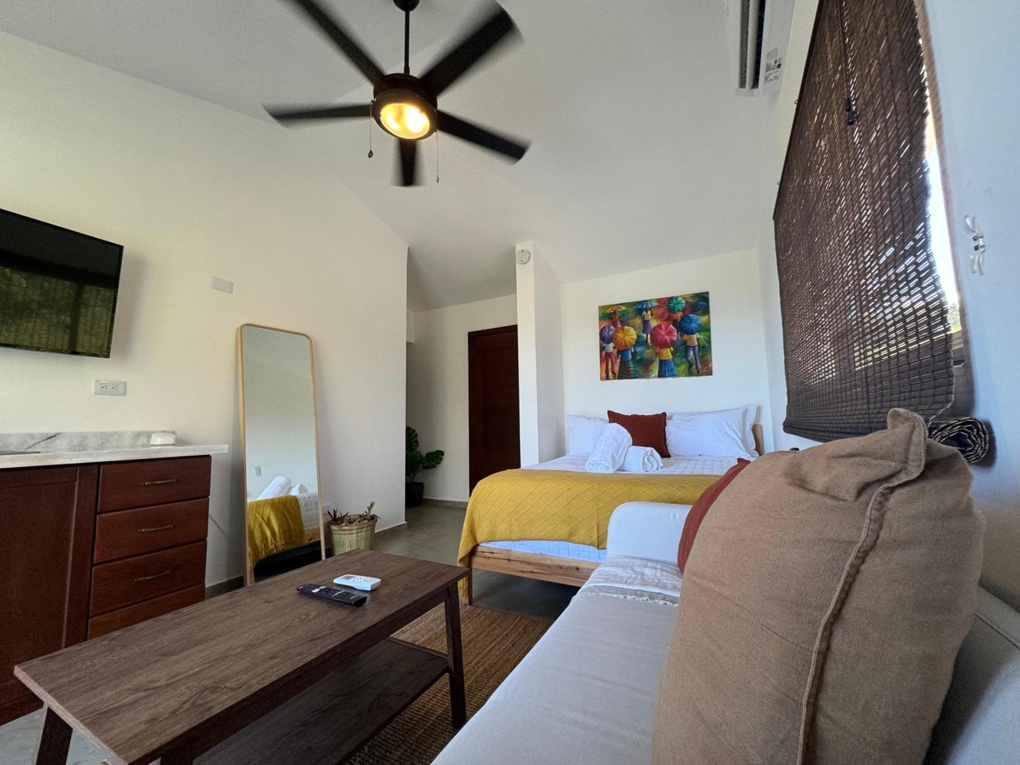 Catalina, Cabrera Oceanview Multi 2 Bd 2 Bath Condo Units With Balcony And Pool ภายนอก รูปภาพ