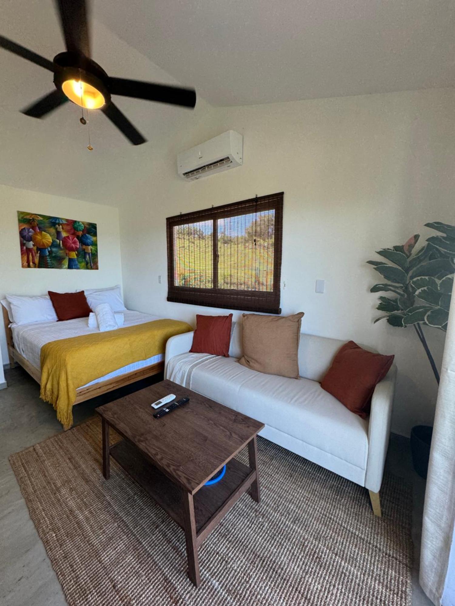 Catalina, Cabrera Oceanview Multi 2 Bd 2 Bath Condo Units With Balcony And Pool ภายนอก รูปภาพ